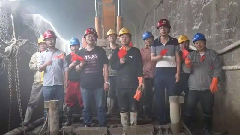 经常熬夜有什么危害呢游戏画面